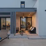 Vila Beautiful Aria *