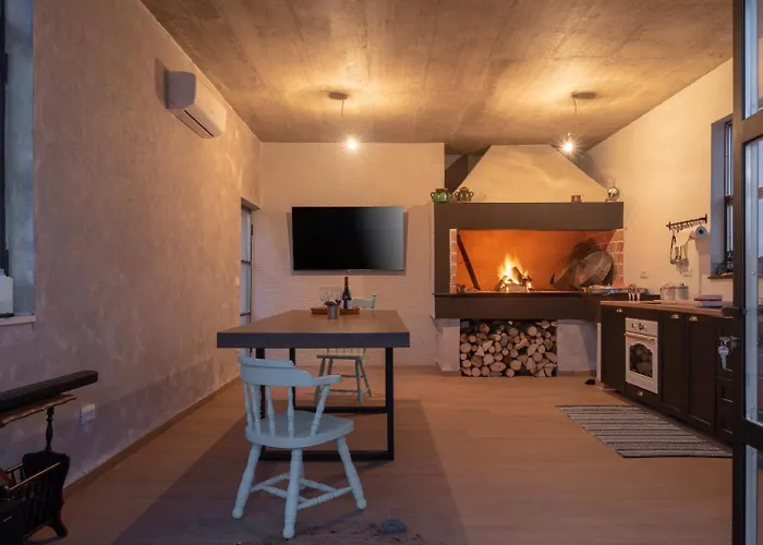 Beautiful Aria Villa *