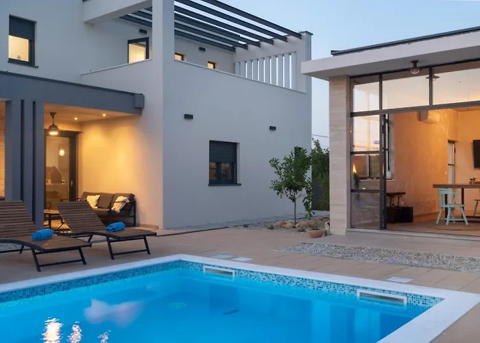 Beautiful Aria Villa